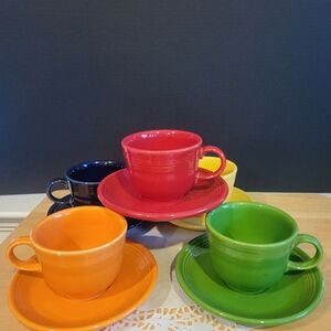 Lot 5 Fiesta Fiestaware Multicolor Cups & Saucers